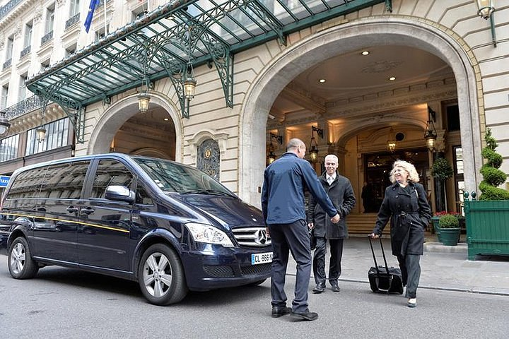 Nice to Paris Charles de Gaulle Taxi